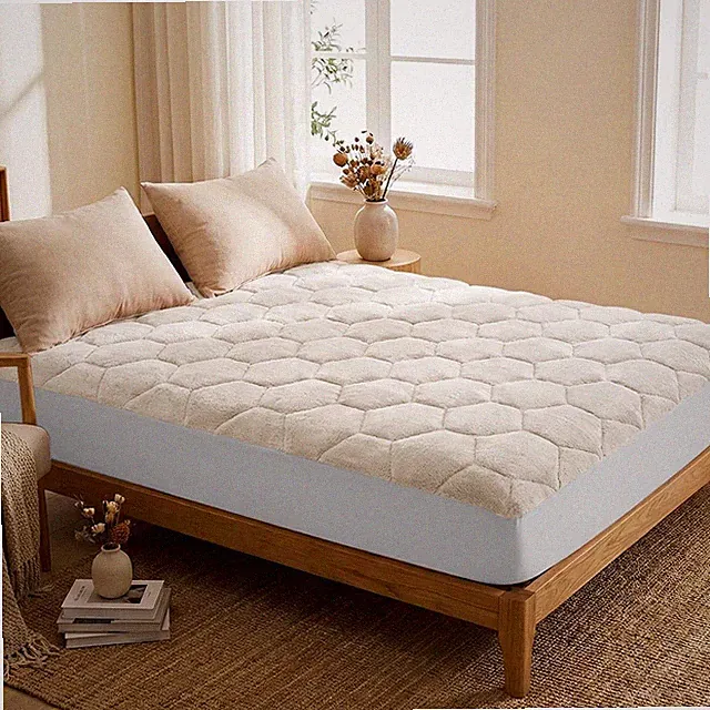 Faux Rabbit Fur Fitted Sheet Queen Size - Luxury Fluffy Fuzzy Mattress Cover...