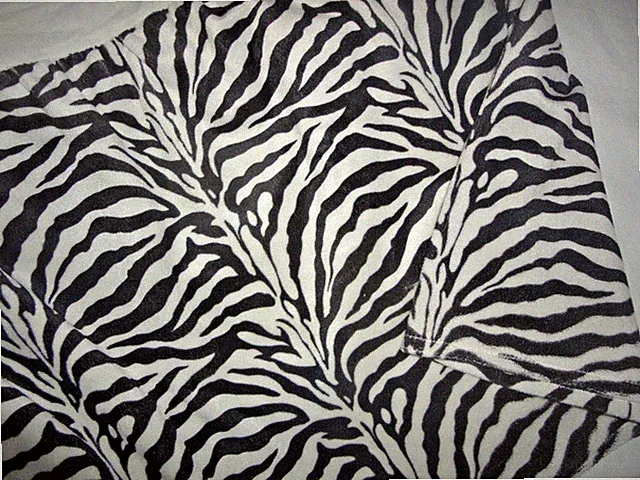 PACIFIC COAST BLACK & WHITE FAUX FUR ZEBRA RUFFLED HEAVY TWIN BEDSKIRT 16"
