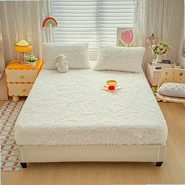 Roscloud Kids Faux Fur White Queen 3 PC Sheet Set with Extra Soft Plush Velvet F