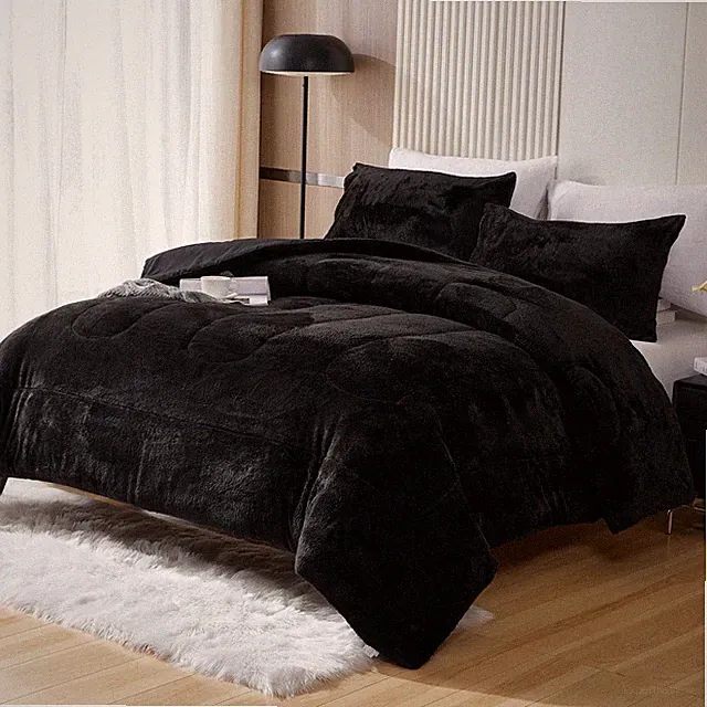 YIYEA Faux Fur Queen Size Comforter Set, Luxury Ultra Soft Queen, Black